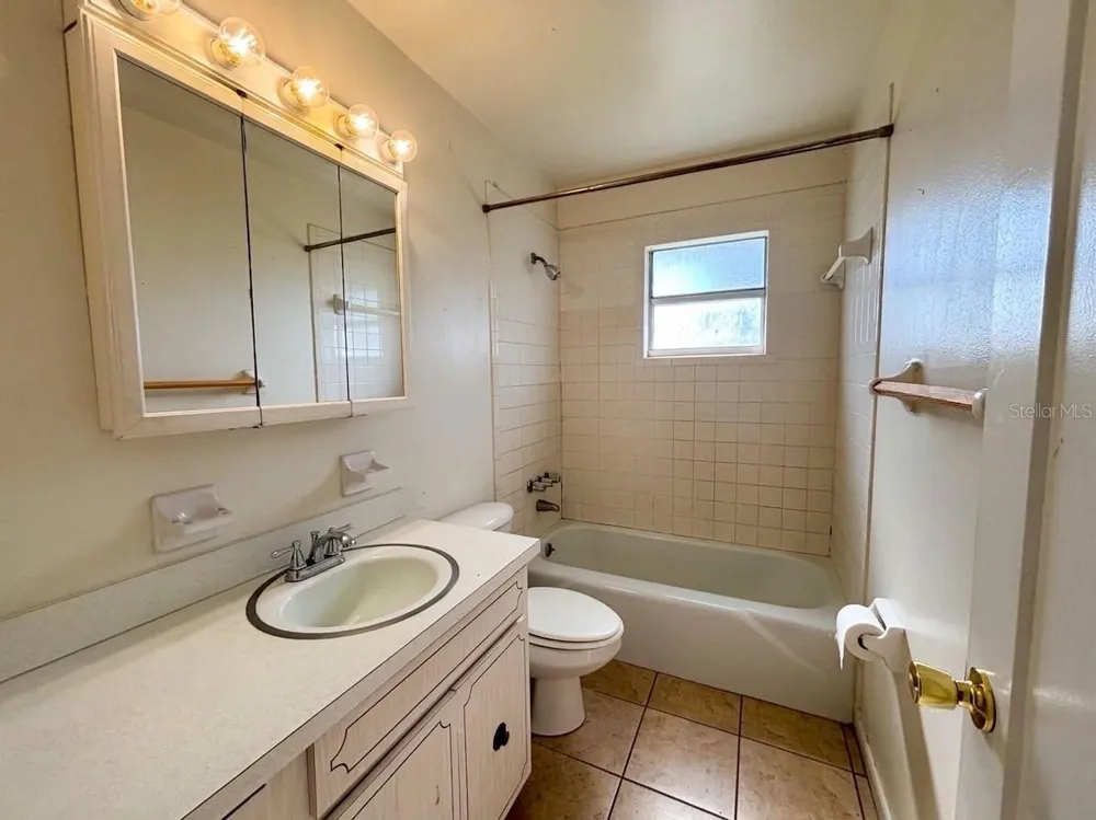 1240 JOSEPHINE STREET Lakeland, FL 33815