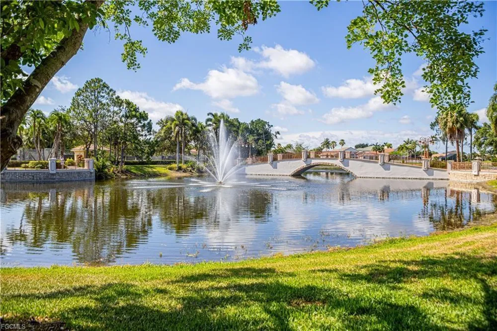 1574 WINDAMERE LANE Naples, FL 34119