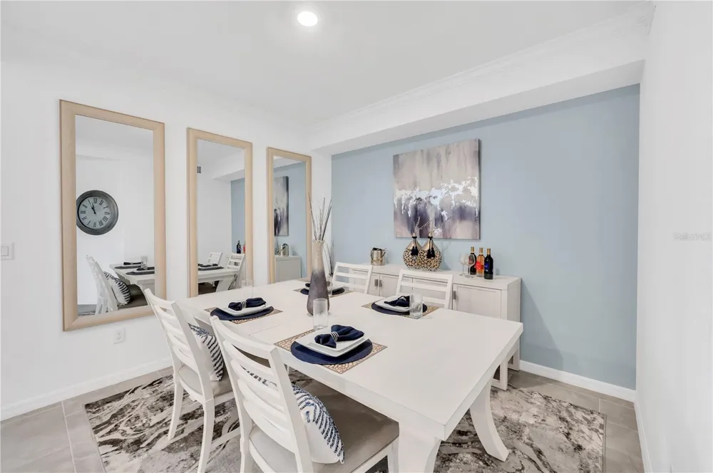 18114 GAWTHROP DRIVE #201 Lakewood Ranch, FL 34211