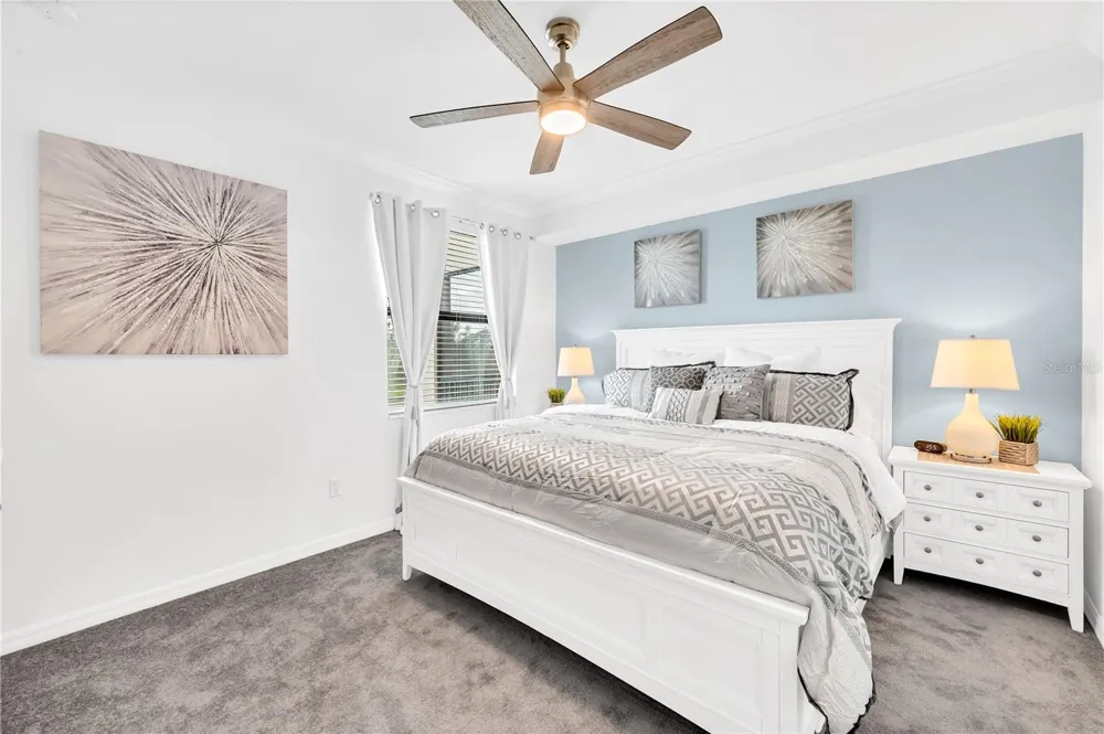 18114 GAWTHROP DRIVE #201 Lakewood Ranch, FL 34211