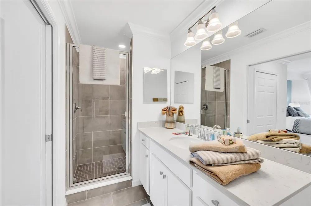 18114 GAWTHROP DRIVE #201 Lakewood Ranch, FL 34211