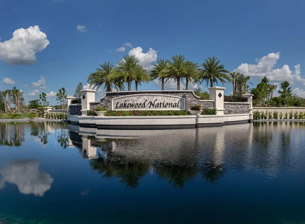 18114 GAWTHROP DRIVE #201 Lakewood Ranch, FL 34211