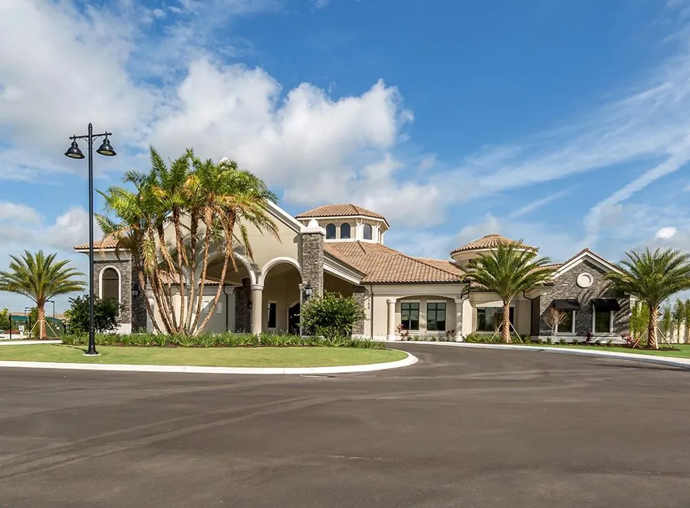 18114 GAWTHROP DRIVE #201 Lakewood Ranch, FL 34211