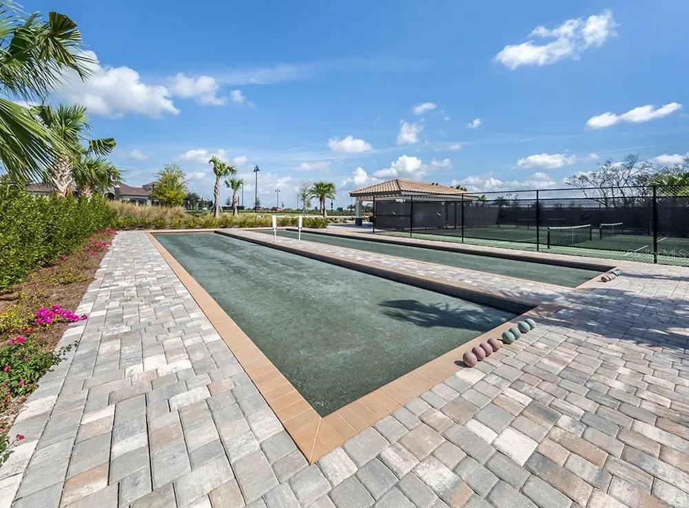 18114 GAWTHROP DRIVE #201 Lakewood Ranch, FL 34211