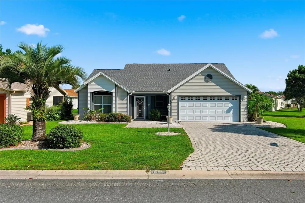 1260 GRANADA COURT Lady Lake, FL 32159