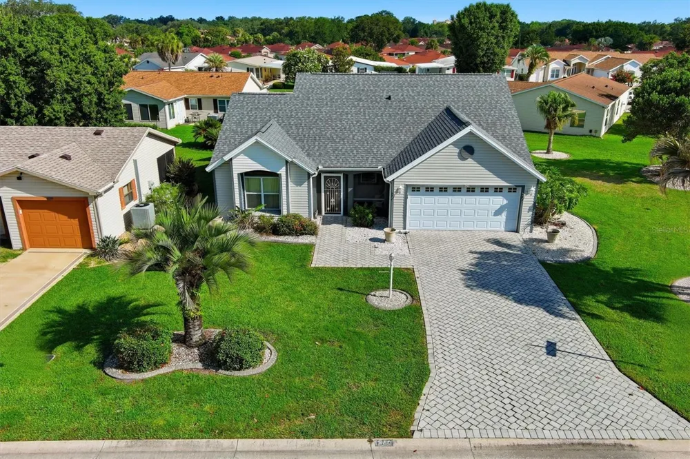 1260 GRANADA COURT Lady Lake, FL 32159