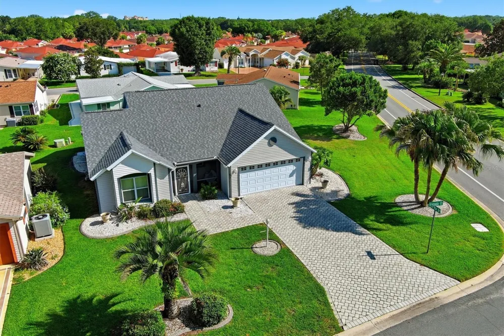 1260 GRANADA COURT Lady Lake, FL 32159