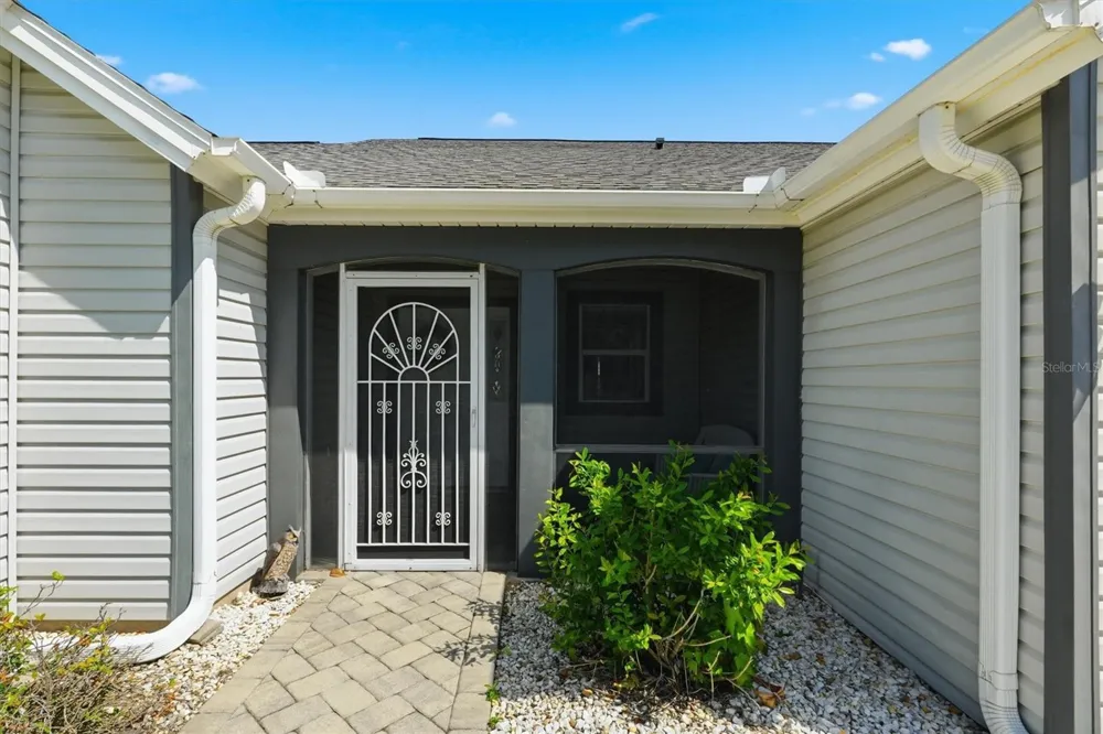 1260 GRANADA COURT Lady Lake, FL 32159