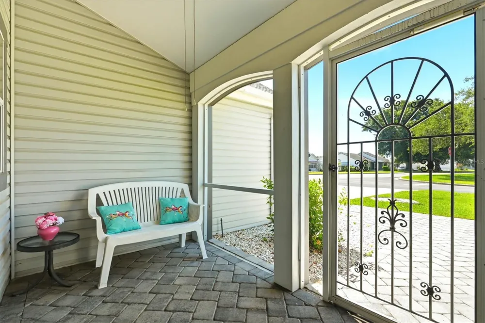 1260 GRANADA COURT Lady Lake, FL 32159
