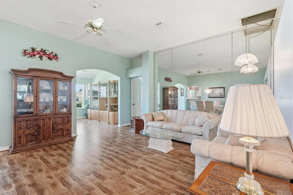 1260 GRANADA COURT Lady Lake, FL 32159