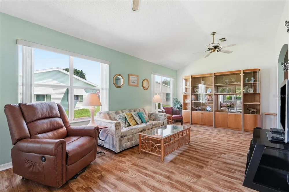1260 GRANADA COURT Lady Lake, FL 32159