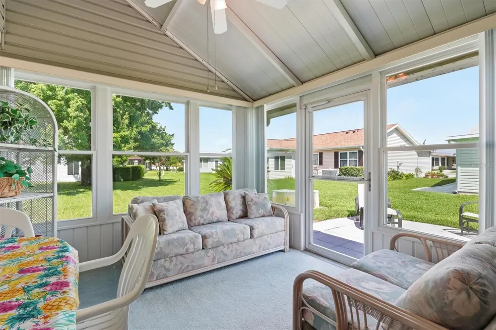1260 GRANADA COURT Lady Lake, FL 32159