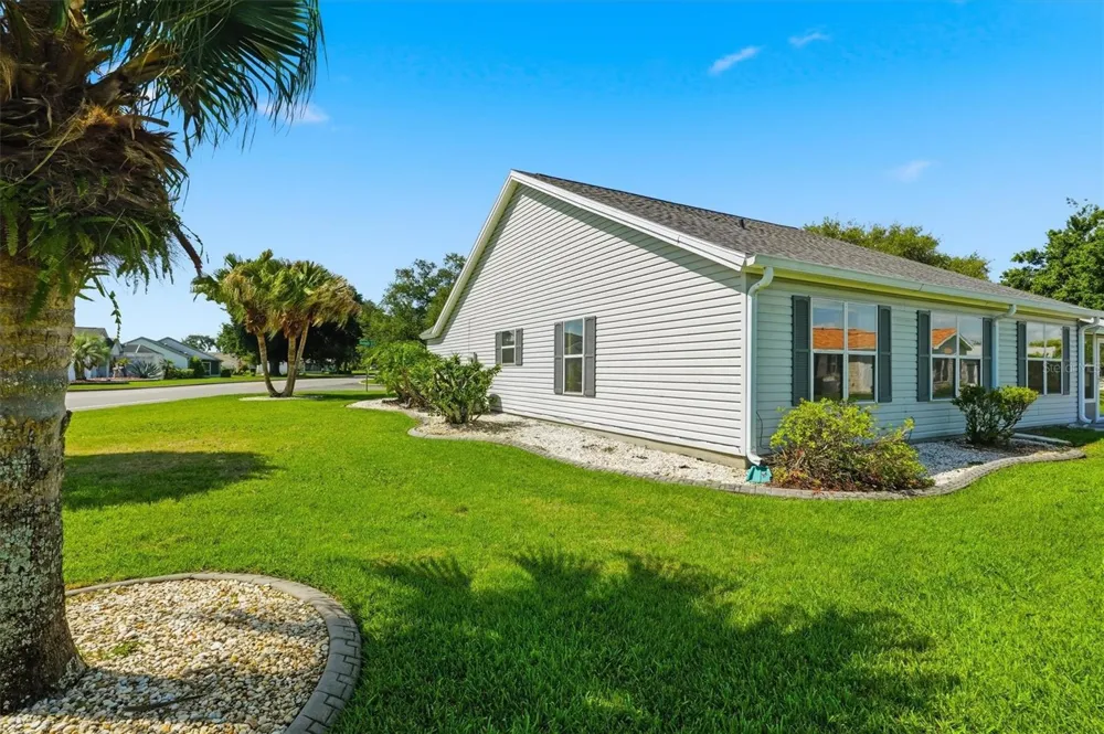 1260 GRANADA COURT Lady Lake, FL 32159
