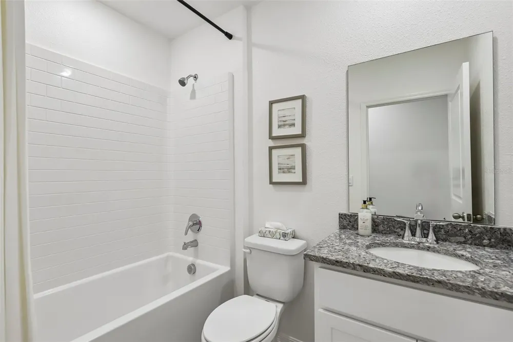 1083 WELDA LANE Jacksonville, FL 32221