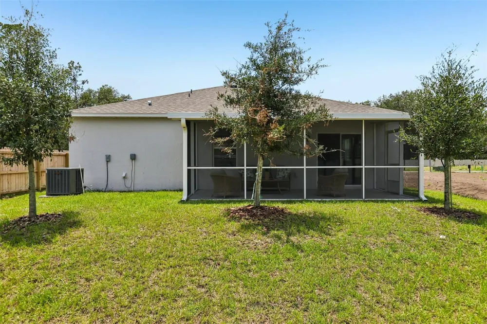 1083 WELDA LANE Jacksonville, FL 32221