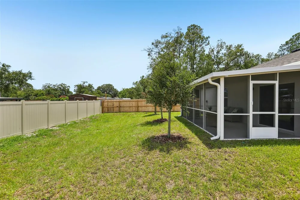 1083 WELDA LANE Jacksonville, FL 32221