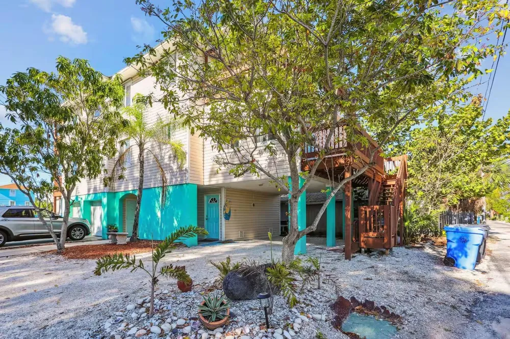 12201 GULF BOULEVARD Treasure Island, FL 33706