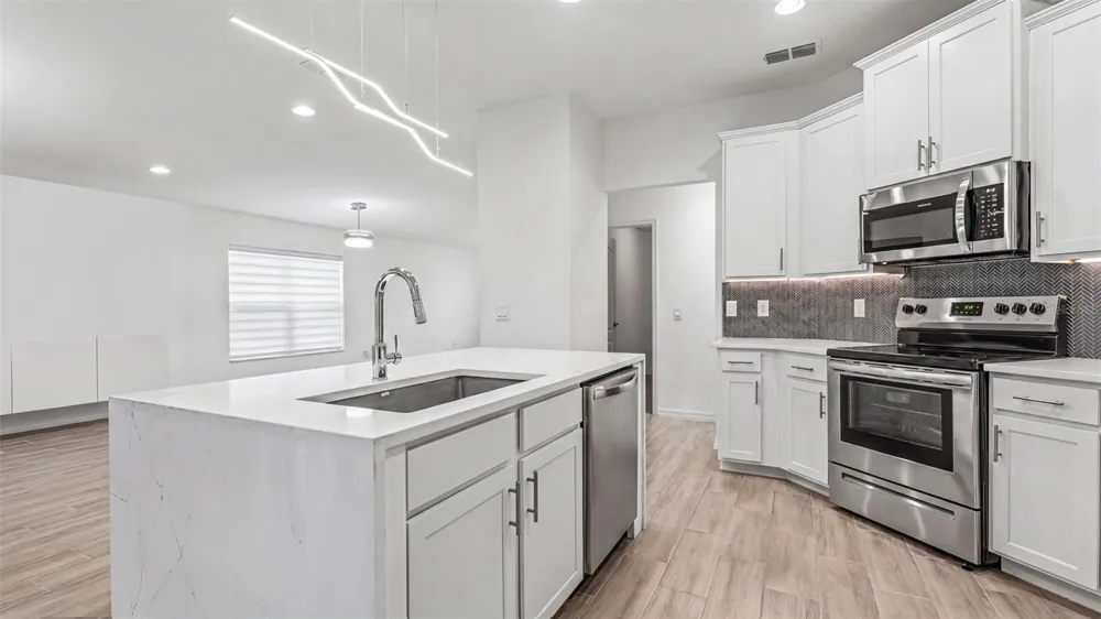 1201 PINTAIL PLACE Lakeland, FL 33813