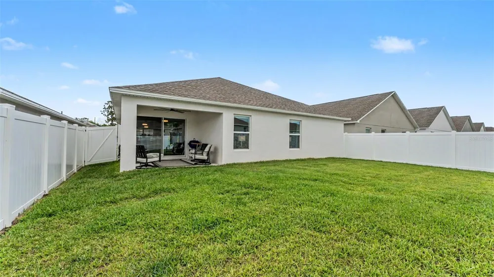 1201 PINTAIL PLACE Lakeland, FL 33813