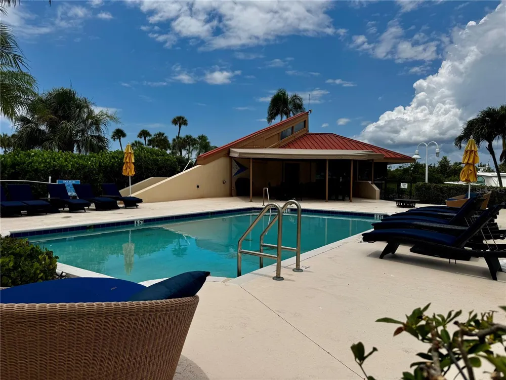 2600 HARBOURSIDE DRIVE #C11 Longboat Key, FL 34228