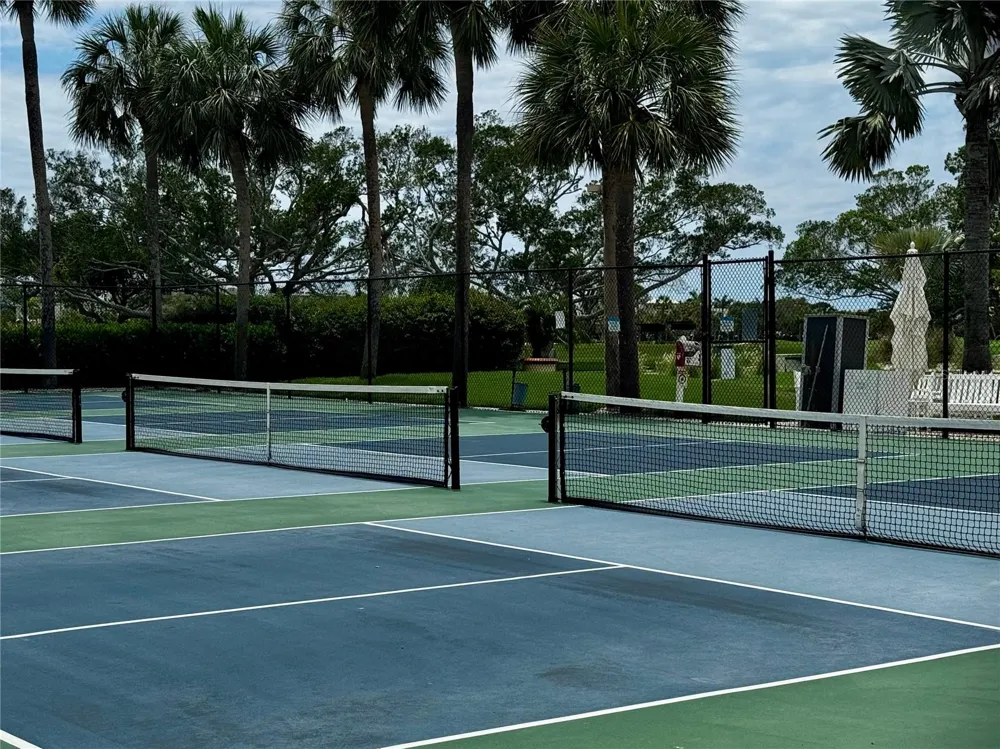 2600 HARBOURSIDE DRIVE #C11 Longboat Key, FL 34228