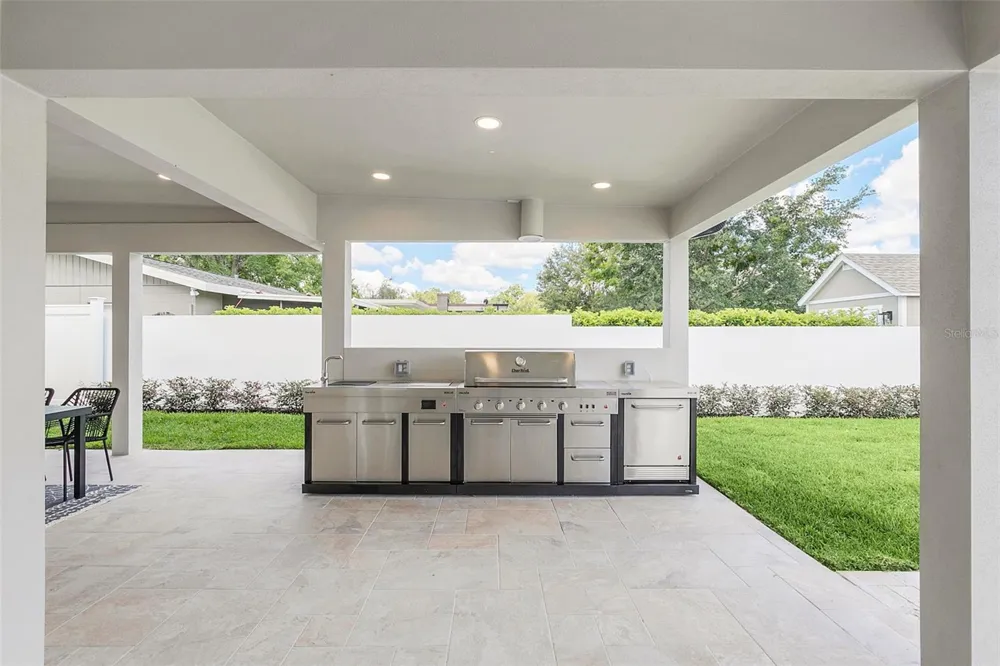 2015 SUMMERFIELD ROAD Winter Park, FL 32792