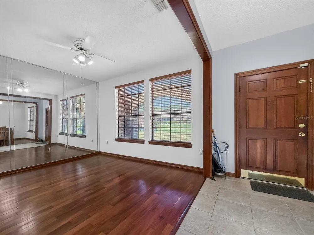 9731 SIBLEY CIRCLE Orlando, FL 32836