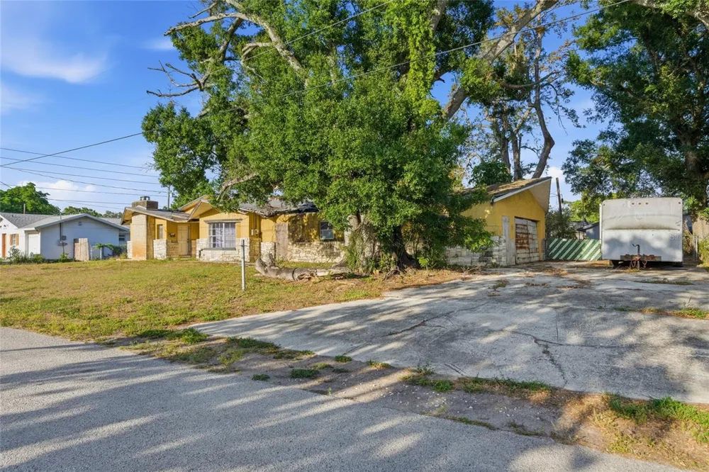 8181 61ST LANE Pinellas Park, FL 33781