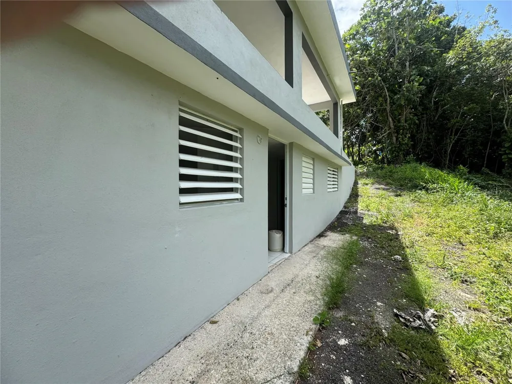 156 BO BAYAMONCITO Aguas Buenas, PR 00703