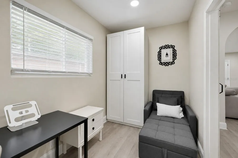 2219 16TH STREET St Petersburg, FL 33704