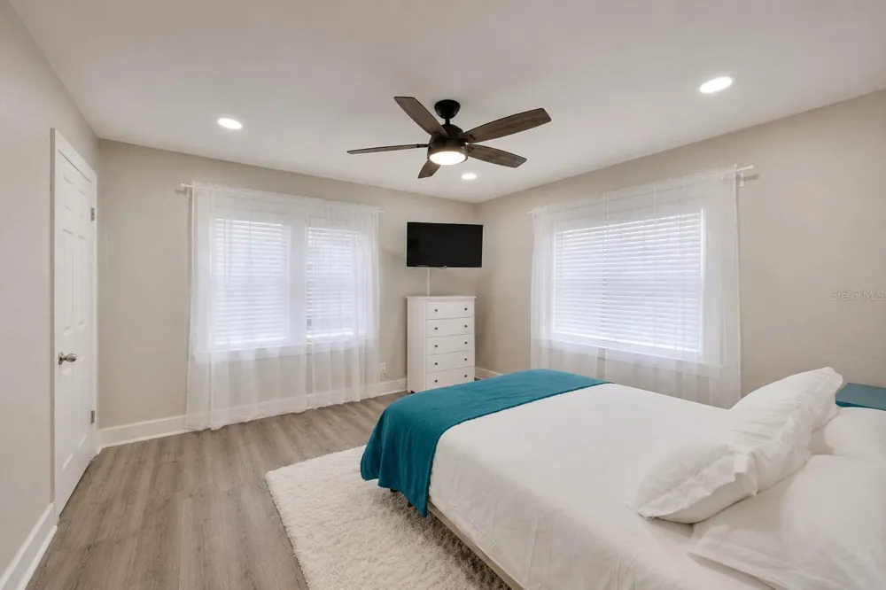 2219 16TH STREET St Petersburg, FL 33704