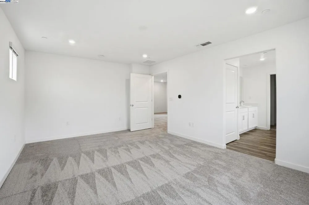 339 Astilbe Street Discovery Bay, CA 94505