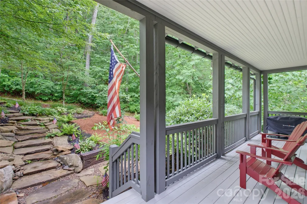 298 Hedgewood Drive Tuckasegee, NC 28783