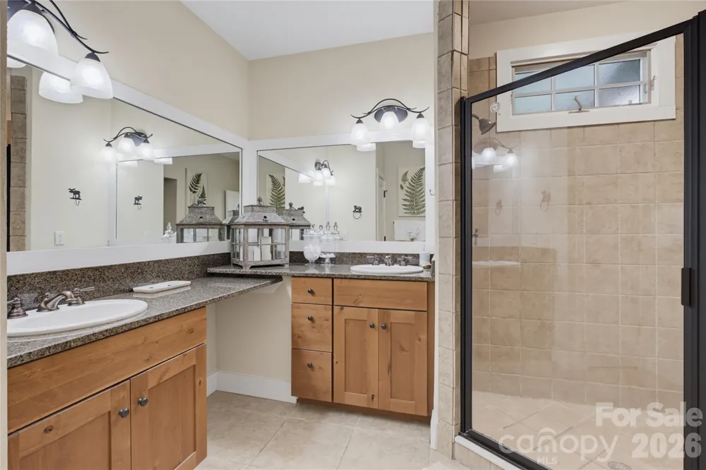 298 Hedgewood Drive Tuckasegee, NC 28783