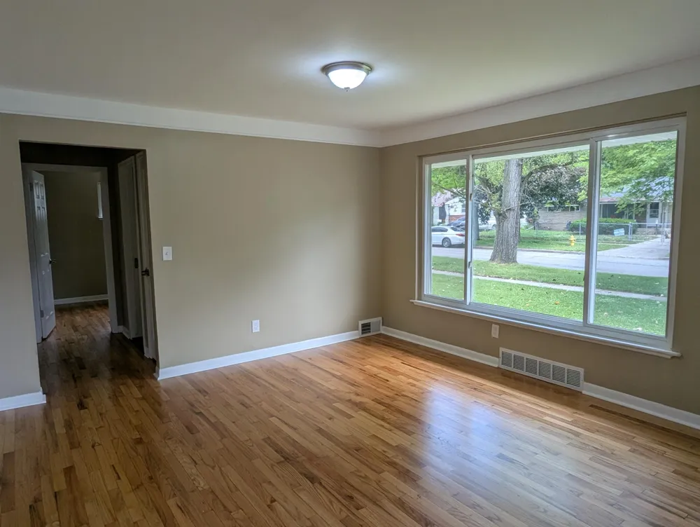820 Nash Avenue Ypsilanti, MI 48198