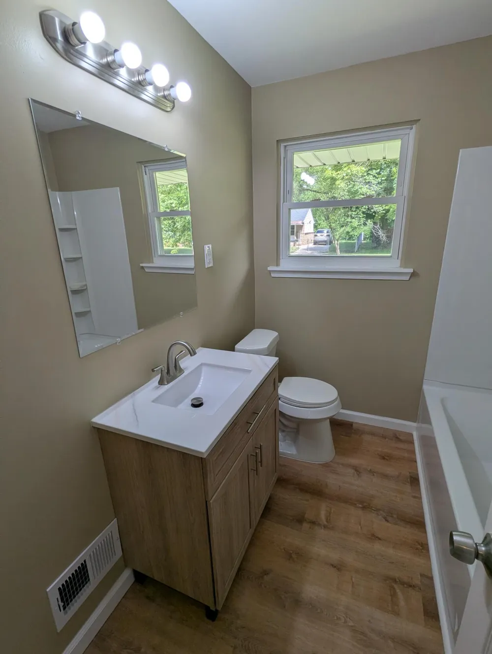 820 Nash Avenue Ypsilanti, MI 48198