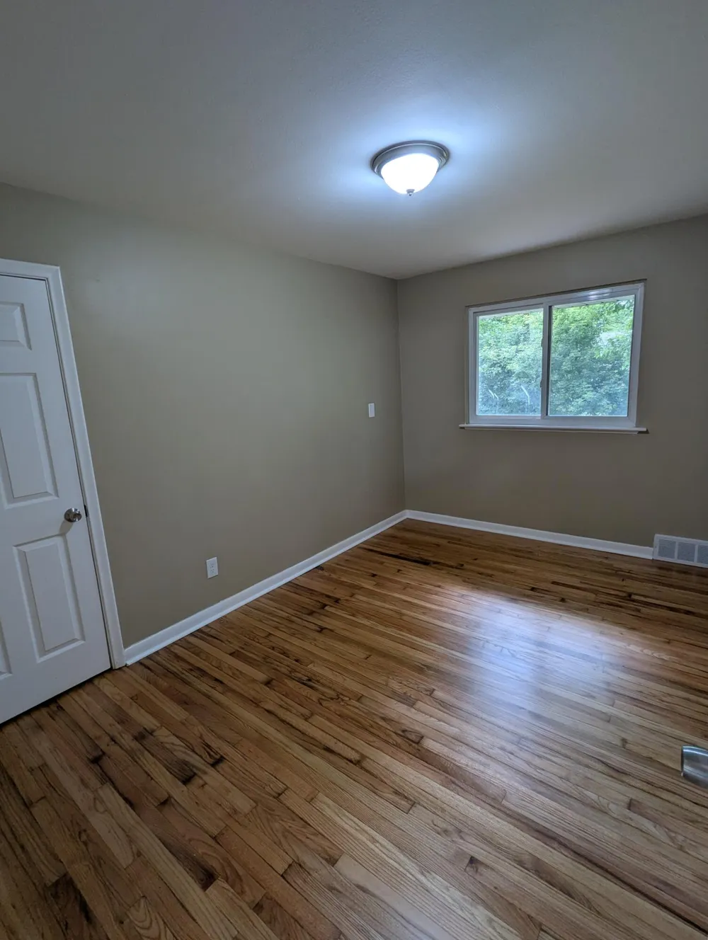 820 Nash Avenue Ypsilanti, MI 48198