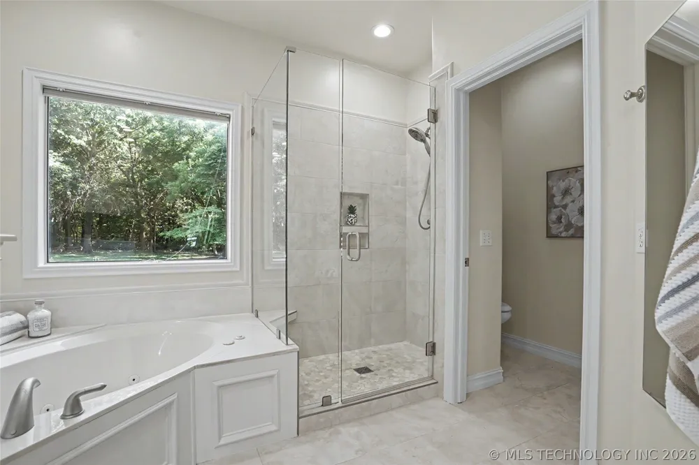 2325 W Lowry Road Claremore, OK 74017