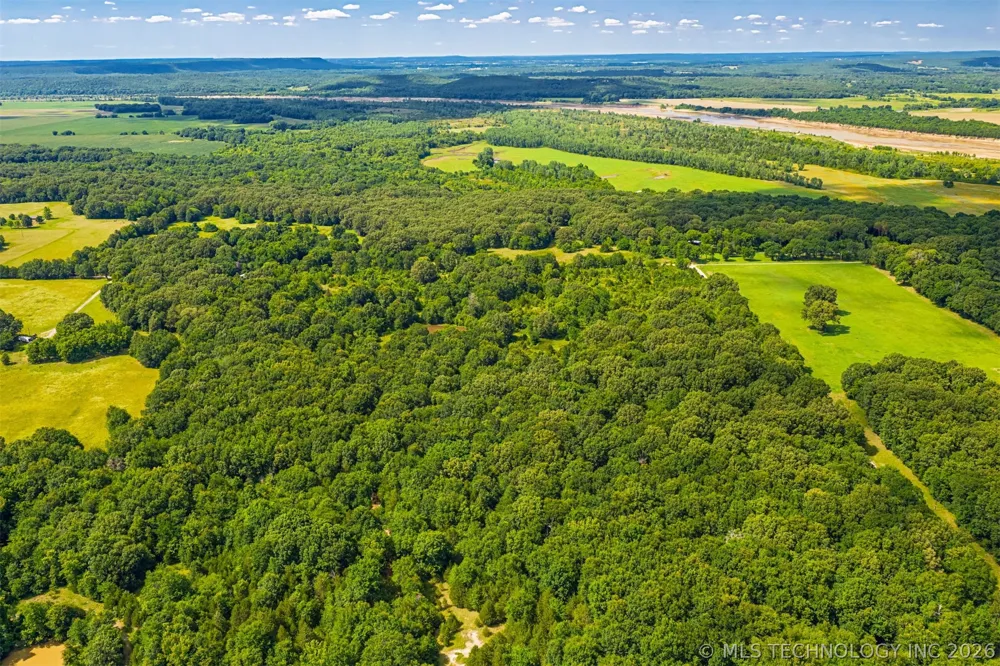 4355 ROAD Whitefield, OK 74472