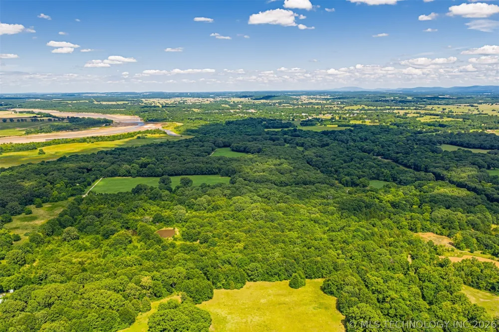 4355 ROAD Whitefield, OK 74472