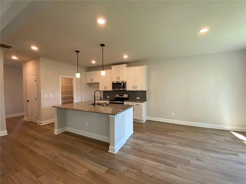 5037 Silver Fox Trail Oakwood, GA 30566