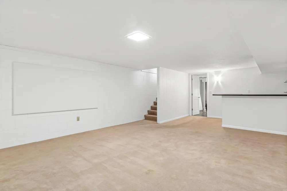 6052 Golden Valley Road Golden Valley, MN 55422