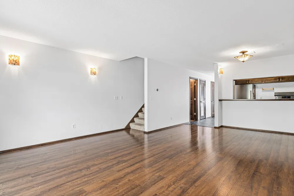 6052 Golden Valley Road Golden Valley, MN 55422