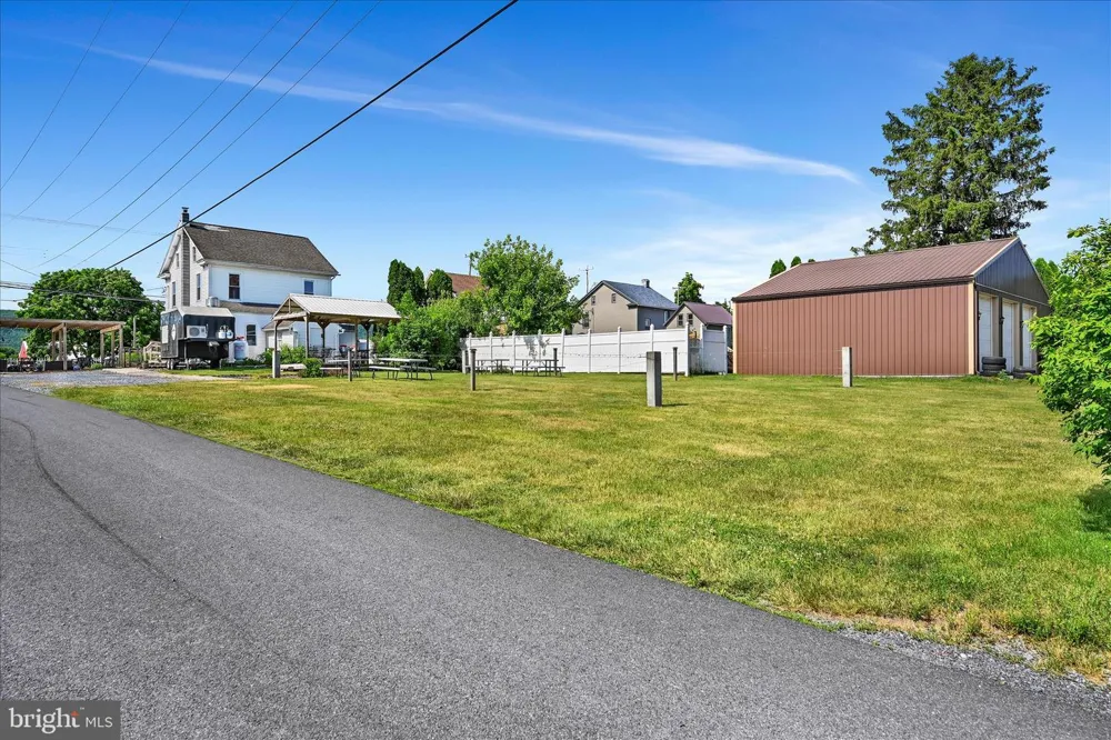 9684 OLD ROUTE 22 Bethel, PA 19507