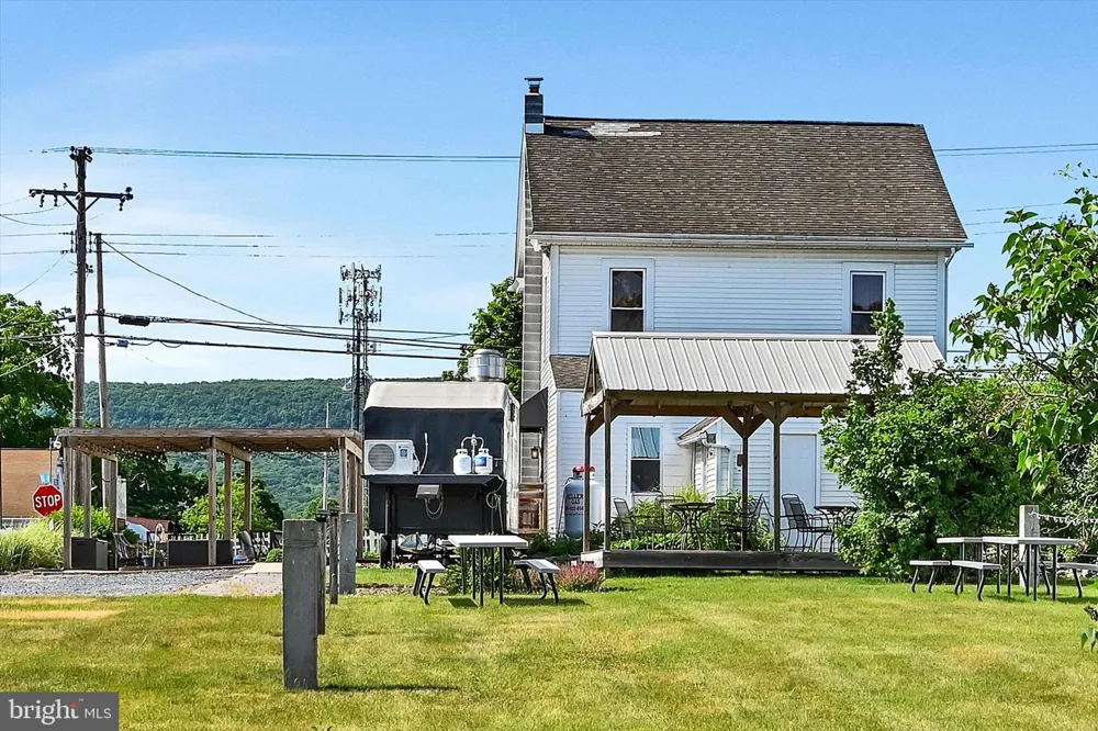 9684 OLD ROUTE 22 Bethel, PA 19507