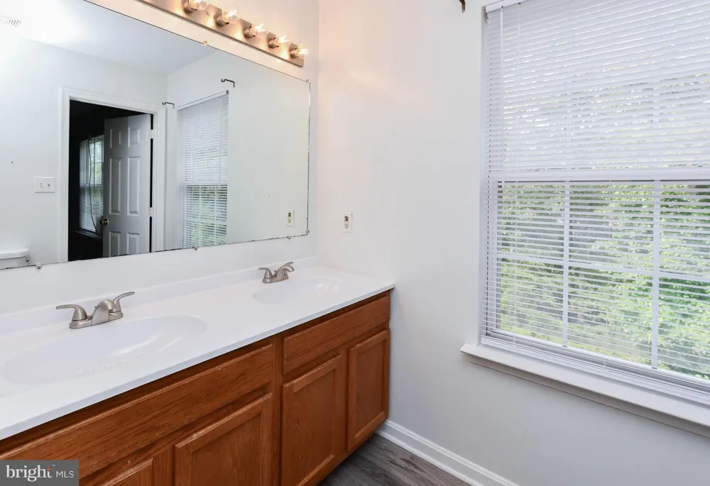 2547 ENTERPRISE PLACE Waldorf, MD 20601