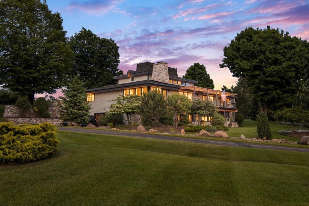3333 Kirkridge Drive Acme Township, MI 49690