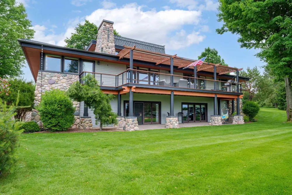 3333 Kirkridge Drive Acme Township, MI 49690