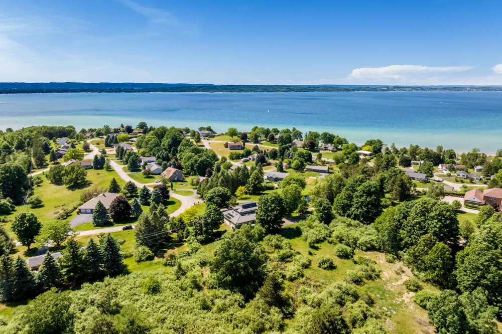 3333 Kirkridge Drive Acme Township, MI 49690