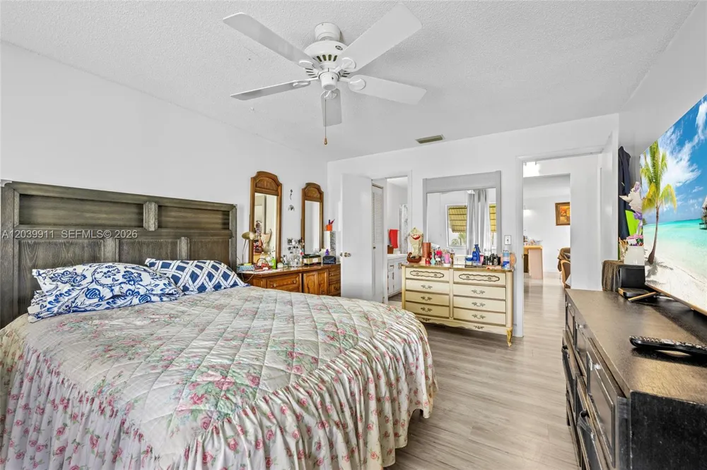 5839 La Pinata Blvd #C-2 Green Acres, FL 33463